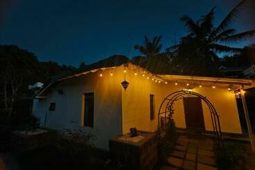 Общежитие Multiple Stories, Wayanad