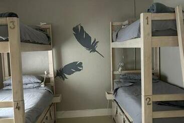 הוסטל Cozy Corner Backpackers