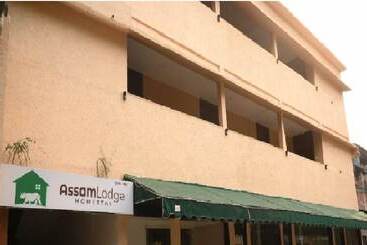 민박 Assam Lodge