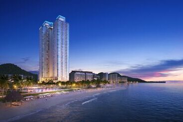 هتل A La Carte Ha Long Bay