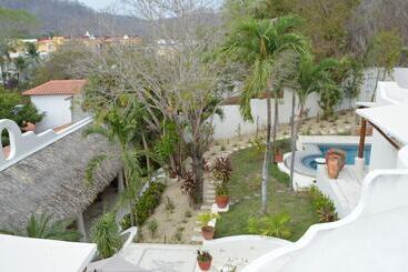 ホテル Alto De La Sierra V.huatulco Rotamundos