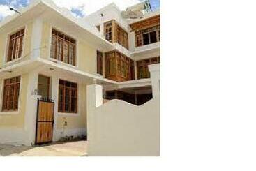 فندق De Suzain Leh