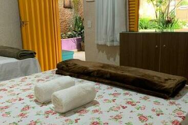 胶囊酒店 Hostel Candombá