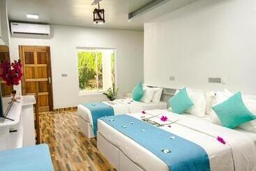 Island Luxury Dive Hotel Fulhadhoo