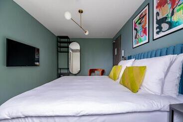 Numa L Saga Apartments