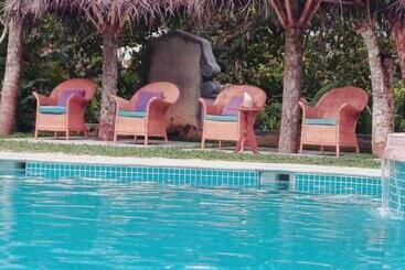 Marari Beach Bungalow Resort Alleppey