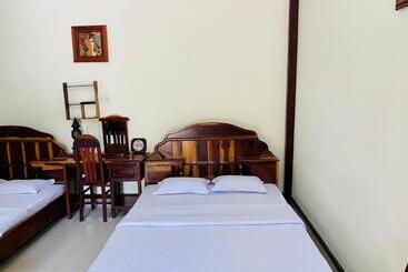 호텔 Khách Sạn Sao Mai