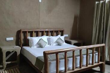 Курорт Virsaa   The Captain S Mud Retreat