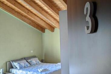 호스텔 Constancia Trattoria