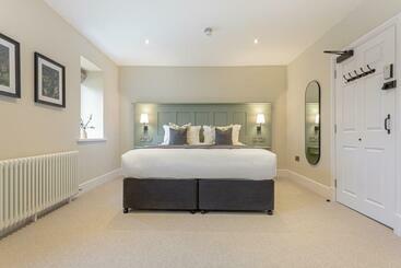 旅馆 The Old Mill Inn