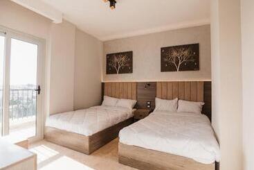 公寓式酒店  Tk Suites