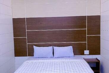 هتل Khách Sạn Ngọc Bích 2