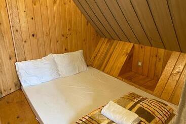 تختخواب و صبحانه Bungalow Homestay Làng Bè