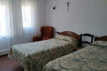 Albergue La Esperanza De La Sagrada Familia