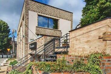 هاستل Castello Inn