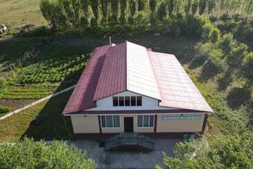 پانسیون Guest House Aidyn Kul