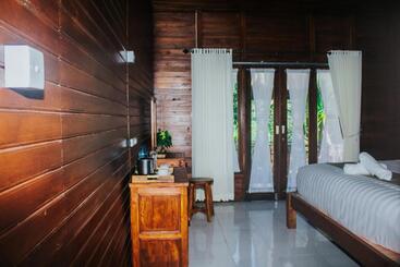 פנסיון Kurnia Guest House & Spa