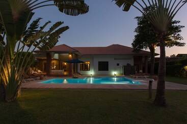 관광객 아파트 Baan Oriental