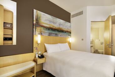 هتل Ibis One Central   World Trade Centre Dubai