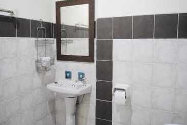 בית מלון כפרי Penzy Guest House