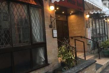 בית מלון כפרי White Lodge Inn