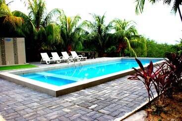 پانسیون Pemandangan Indah Guest House   Look Out Point