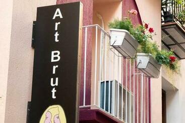 호스텔 Residencial Art Brut