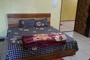 Hotel Spot On Stacy Guest House