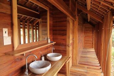 Todo Farm   Organic Farming & Retreat