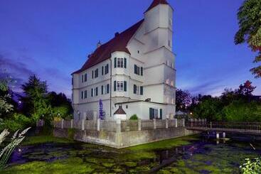 膳宿费 Schloss Kalteneck