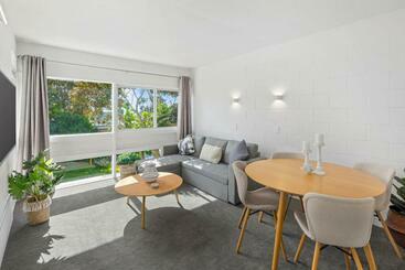 הוסטל Stay Coastal   Apartments