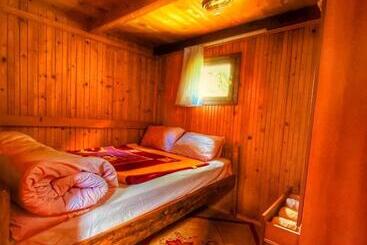 צימר Cancik Dağ Evleri