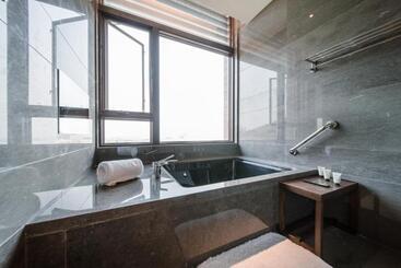 هتل G Luxe By Gloria Taimei Suzhou