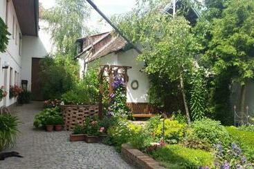 펜션 Winzerhof Fleischmann