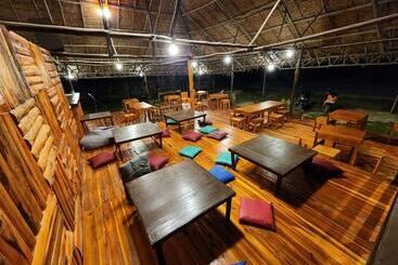 Schronisko Dam Dam Place