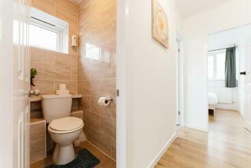 Общежитие Wesferry Beds To Stay