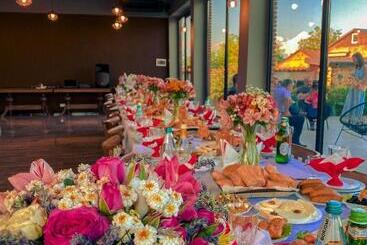 هتل Chateau Ikalto