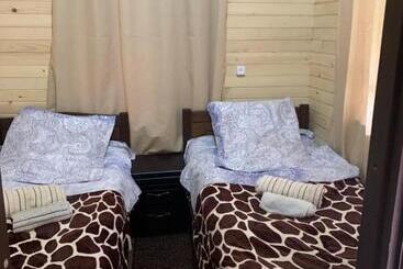 פנסיון Eno Grand