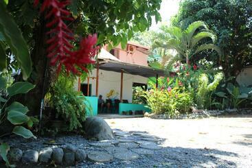 فندق صغير Caza Olas