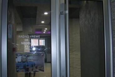 B&b Hisar International