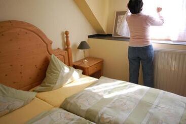 צימר Gästezimmer Im Weingut Amlinger&sohn