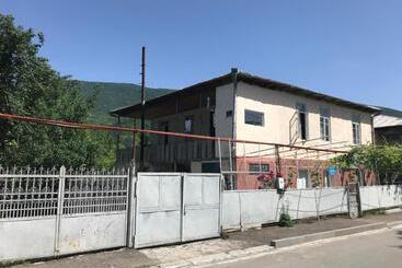 پانسیون Chveni Ezo