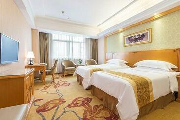 Vienna Hotel Shenzhen View Lake Park