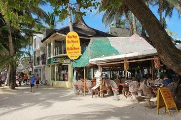 Auberge Hôtelière Nigi Nigi Nu Noos  E  Nu Nu Noos