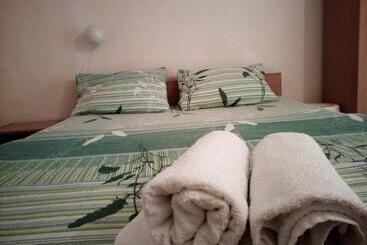 پانسیون Lile Pestani Accommodation