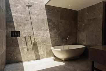 渡假胜地  Sanglung Villas & Suites