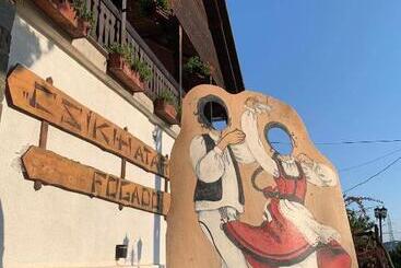 旅馆 Csíki Határ Fogadó/ Hanul Hotarul Ciucului