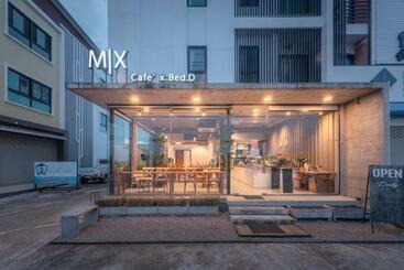 ホテル Mix Cafe X Bed D