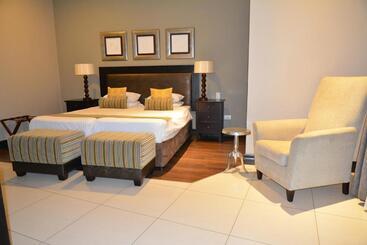 Legend Simba Safari Legend Golf Safari Resort