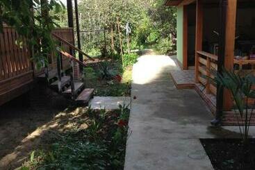 پانسیون Guest Yard «moonlight»